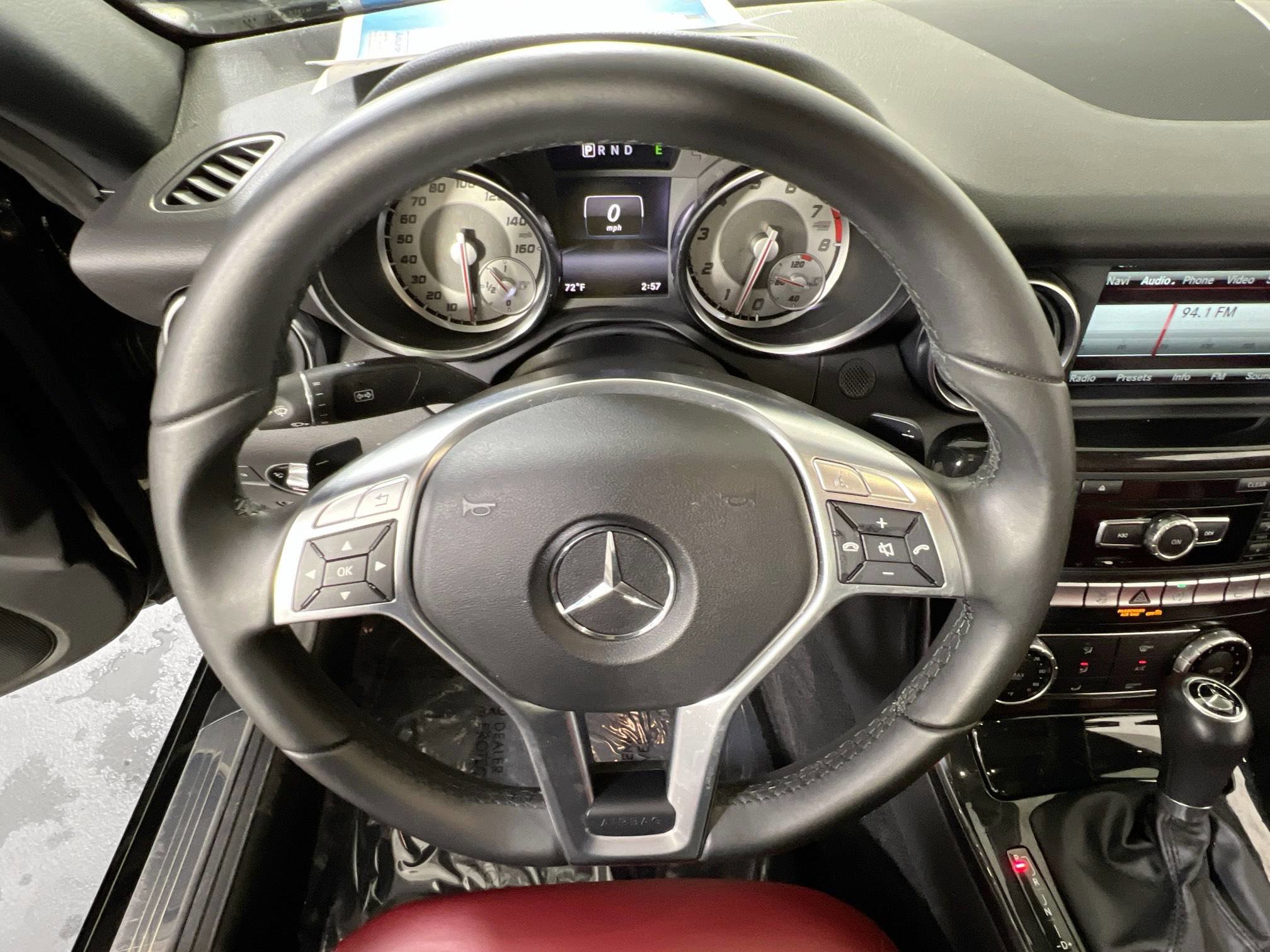 Used 2015 Mercedes-Benz SLK 350 image 11