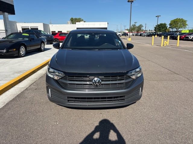 Used 2024 Volkswagen Jetta Sport FWD image 3