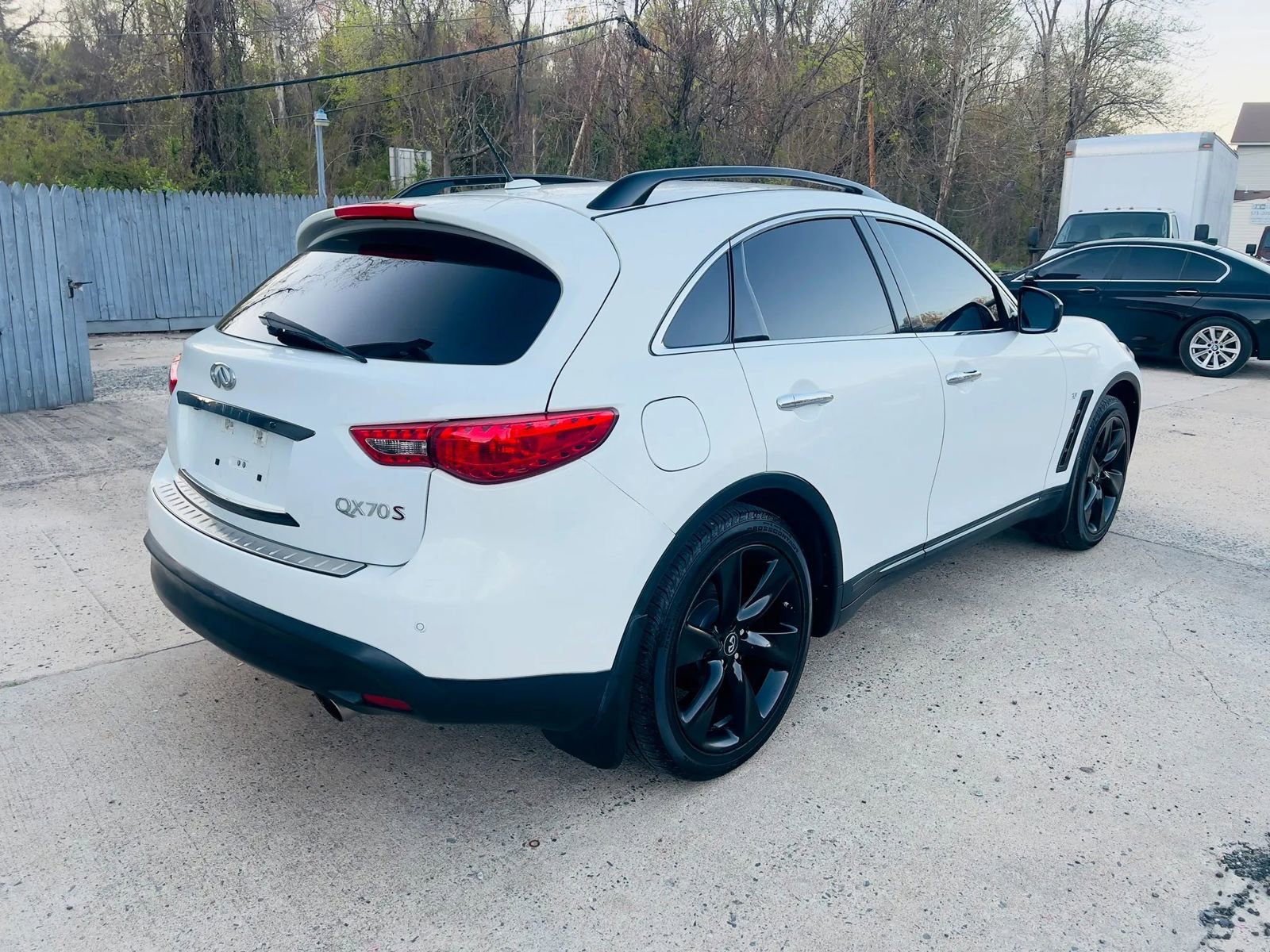 Used 2015 INFINITI QX70 3.7 image 4