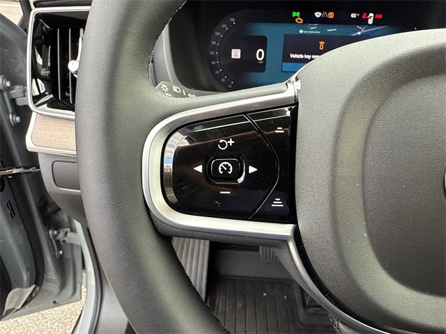 New 2026 Volvo XC90 T8 Plus image 12