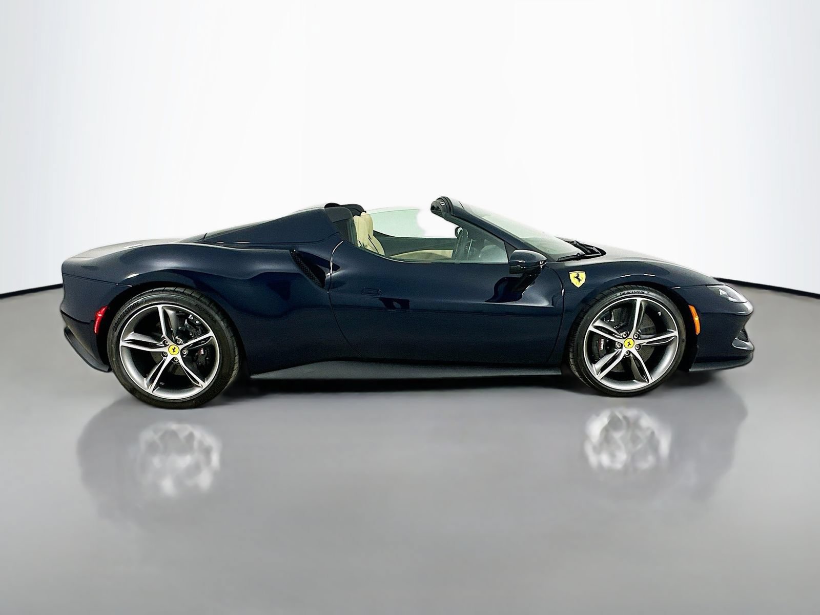Used 2025 Ferrari 296 GTS RWD image 57