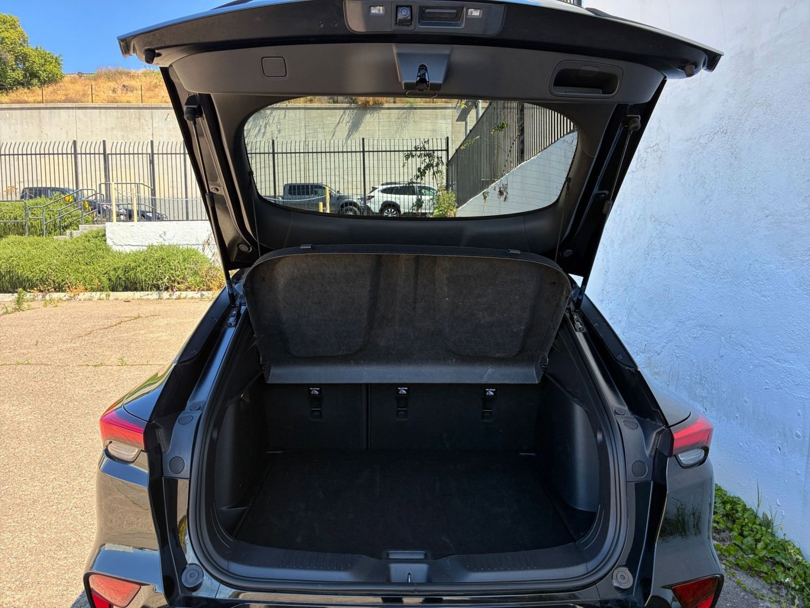 Used 2025 Buick Envista Sport Touring image 30