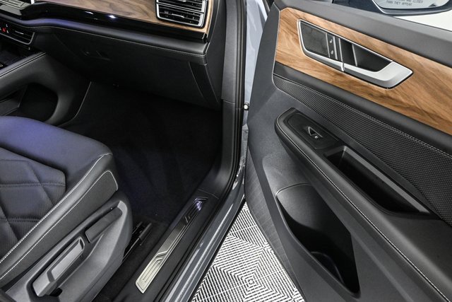 New 2026 Volkswagen Atlas SE image 26