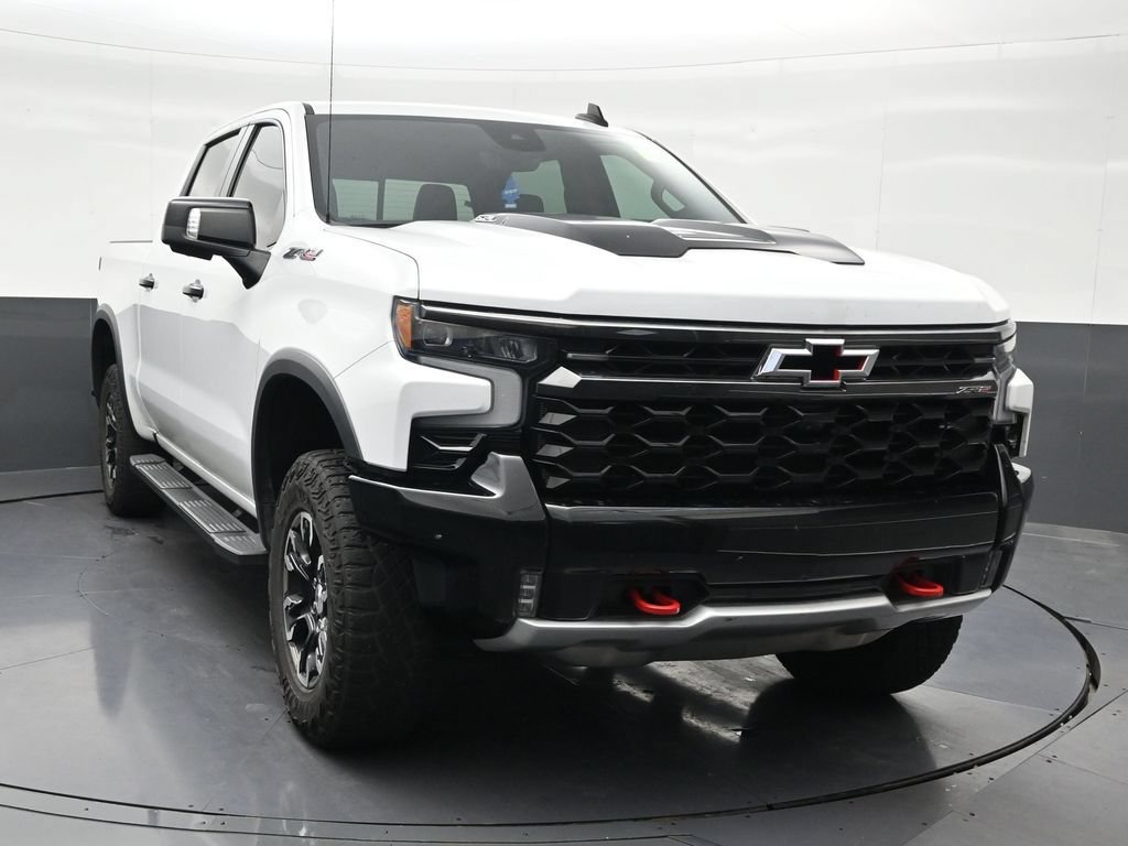 Used 2024 Chevrolet Silverado 1500 ZR2 w/ Technology Package AWD/4WD image 8
