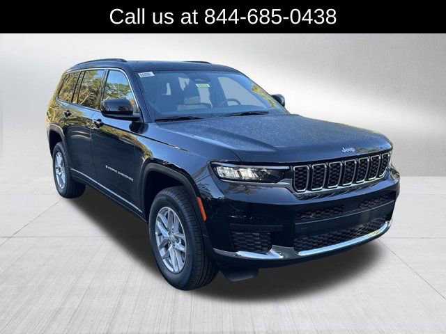 New 2025 Jeep Grand Cherokee L Laredo image 3