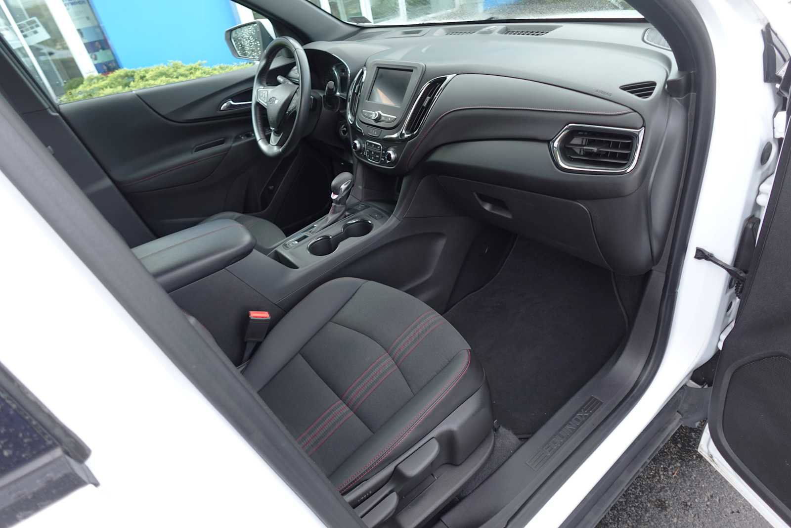 Used 2022 Chevrolet Equinox RS AWD/4WD image 28