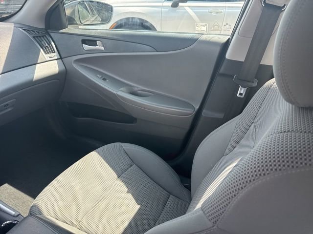 Used 2013 Hyundai Sonata GLS FWD image 14
