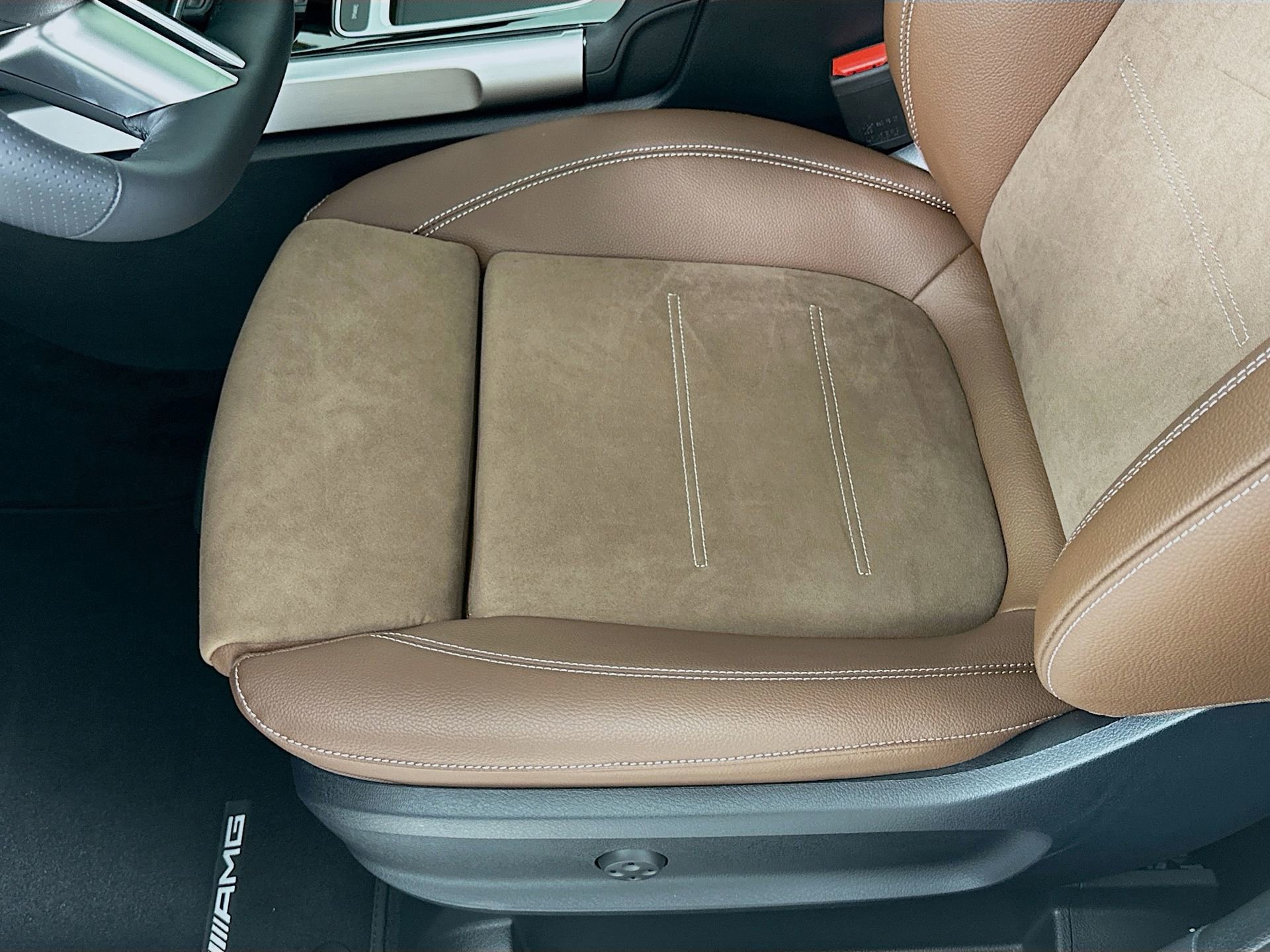 New 2026 Mercedes-Benz GLB 250 image 19