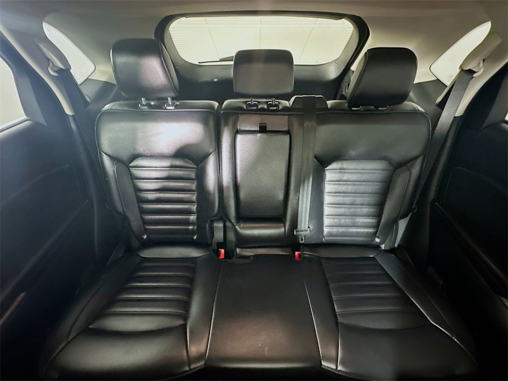 Used 2022 Ford Edge SEL image 13