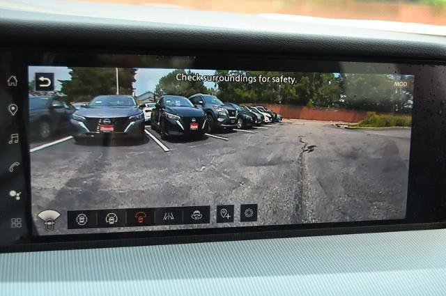 New 2025 Nissan Murano Platinum image 17