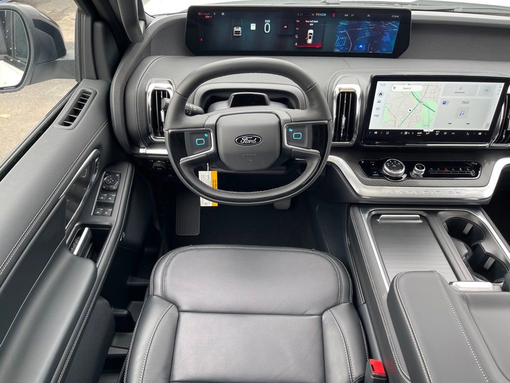 New 2025 Ford Expedition Platinum w/ Stealth Performance Package image 6