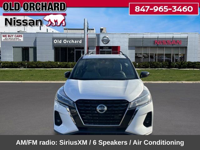 Used 2021 Nissan Kicks SR w/ SR Premium Package FWD image 2