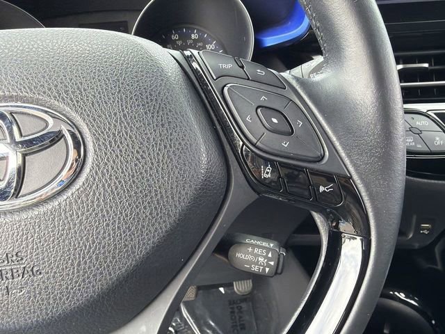 Used 2020 Toyota C-HR XLE image 23