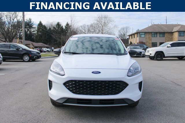 Used 2022 Ford Escape SE w/ Cold Weather Package image 3