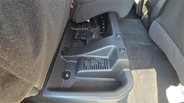 New 2026 GMC Canyon Elevation w/ Convenience Package image 18