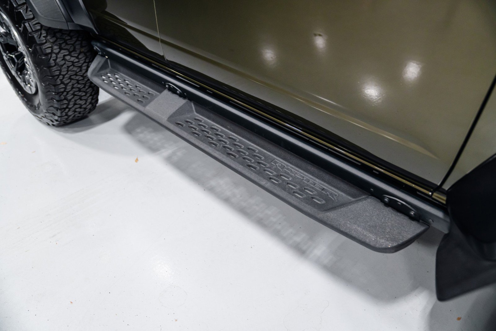 Used 2024 Ford Bronco Raptor w/ Interior Carbon Fiber Pack 6 image 27