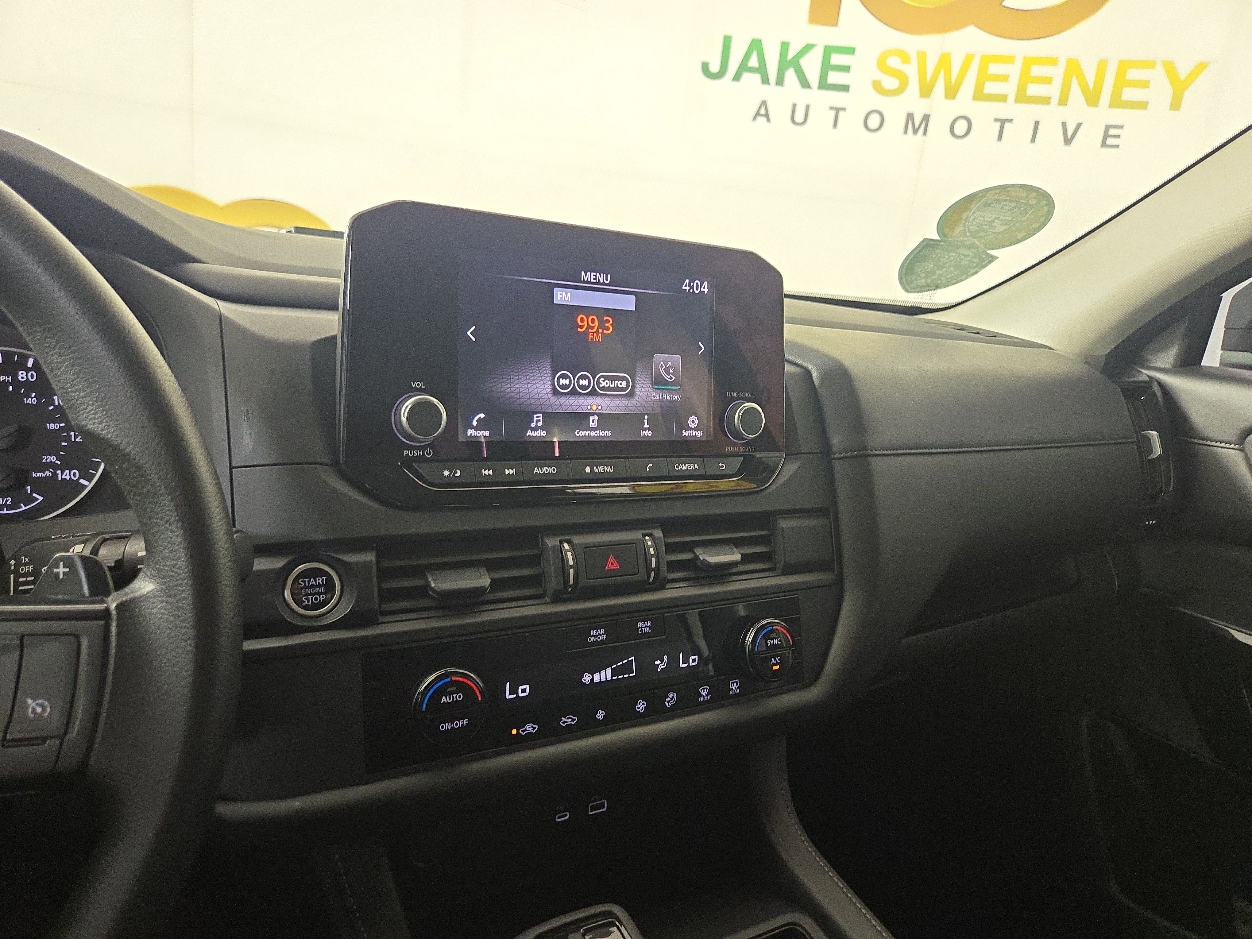 Used 2024 Nissan Pathfinder S image 21