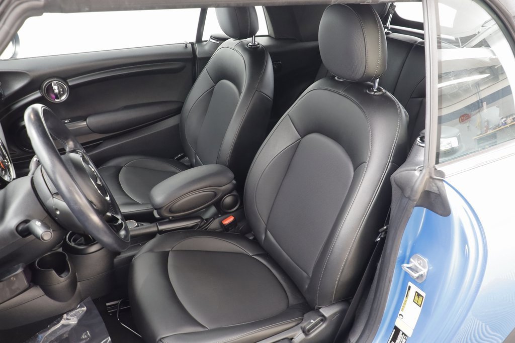 Used 2018 MINI Cooper Convertible image 14