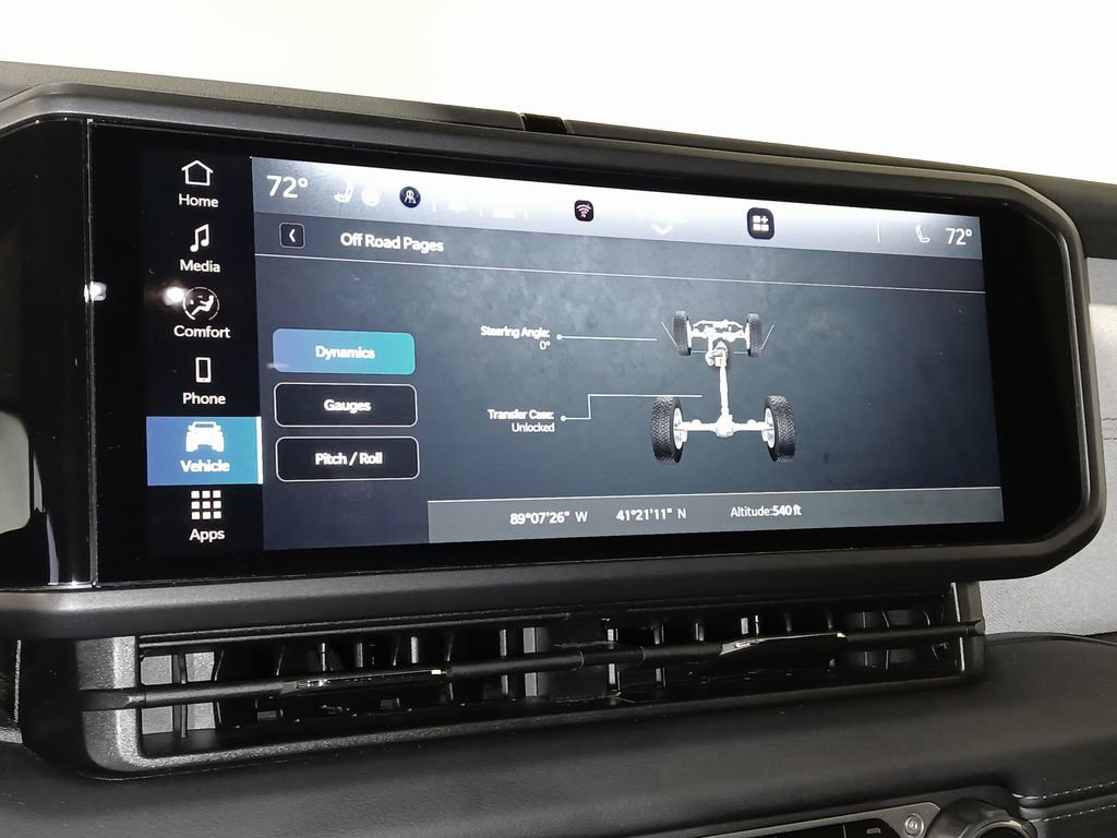 Used 2025 Jeep Wrangler Unlimited Sahara image 25