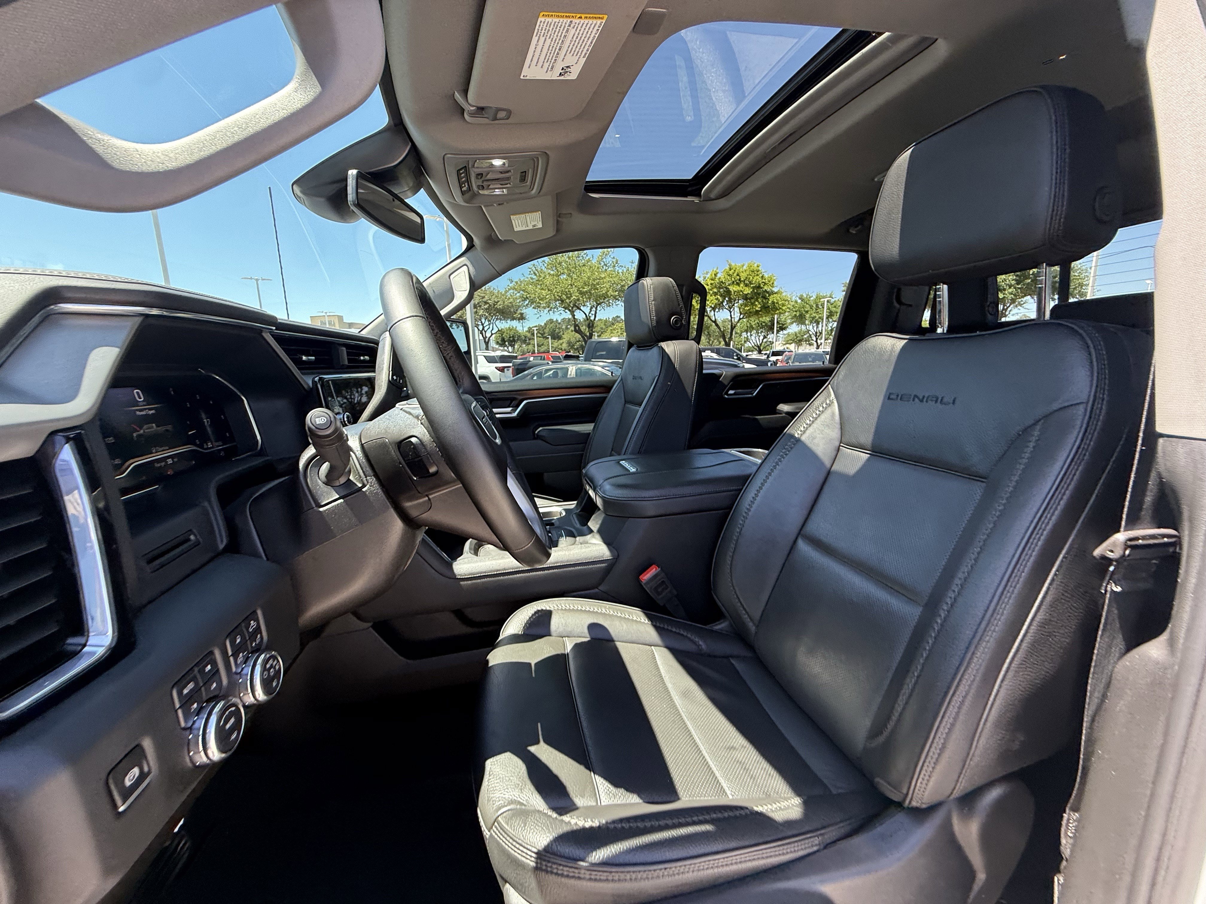 Used 2025 GMC Sierra 3500 Denali AWD/4WD image 28