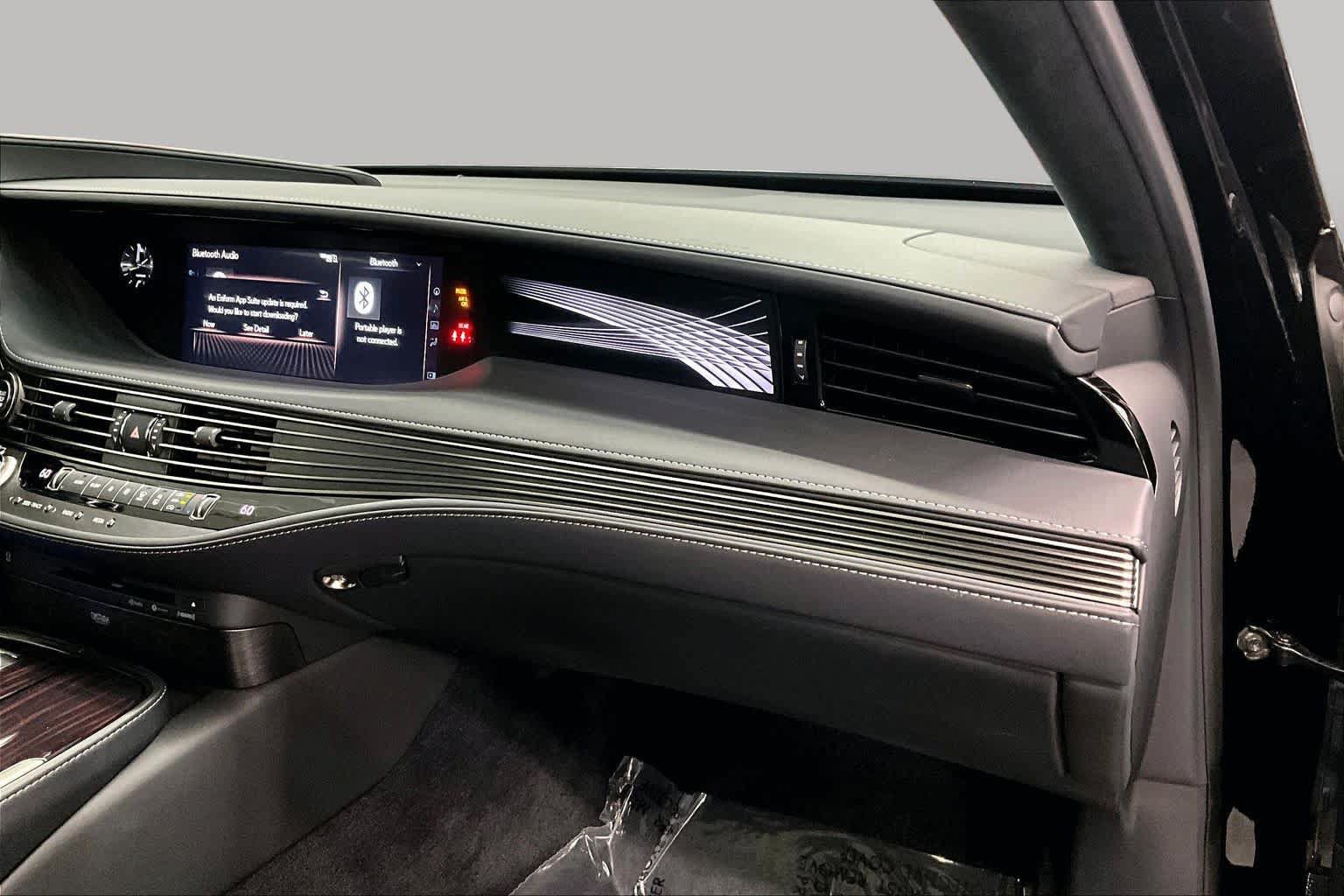 Used 2018 Lexus LS 500 w/ Luxury Package RWD image 18