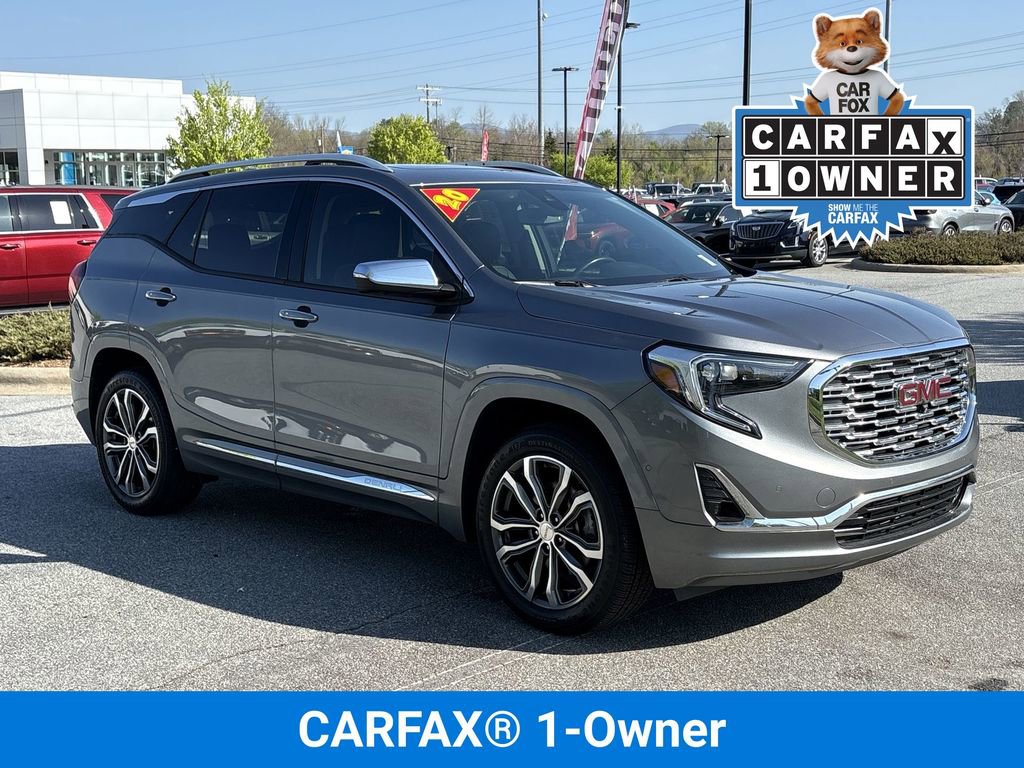 Used 2020 GMC Terrain Denali w/ Denali Premium Package AWD/4WD image 2