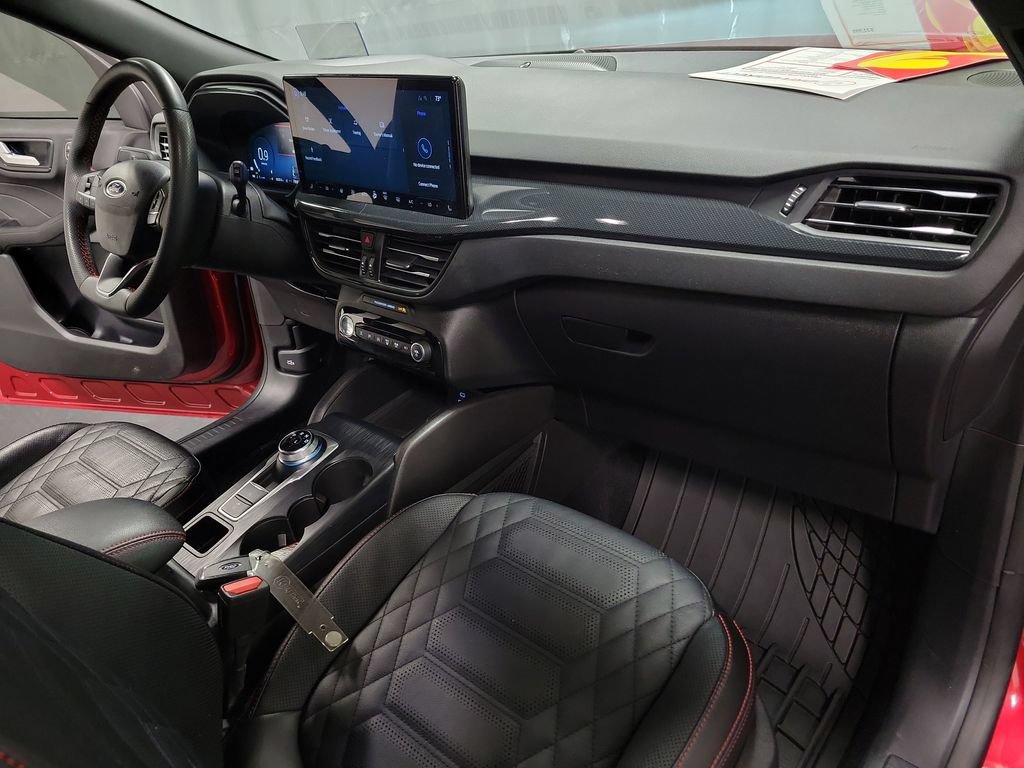 Used 2023 Ford Escape ST-Line Elite w/ Premium Technology Package AWD/4WD image 29