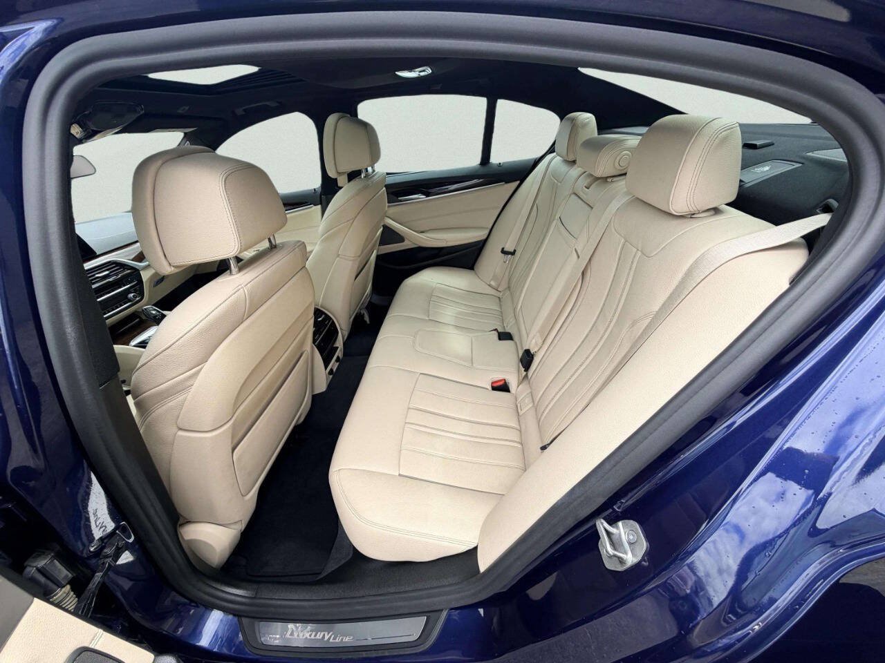 Used 2019 BMW 530i xDrive AWD/4WD image 26