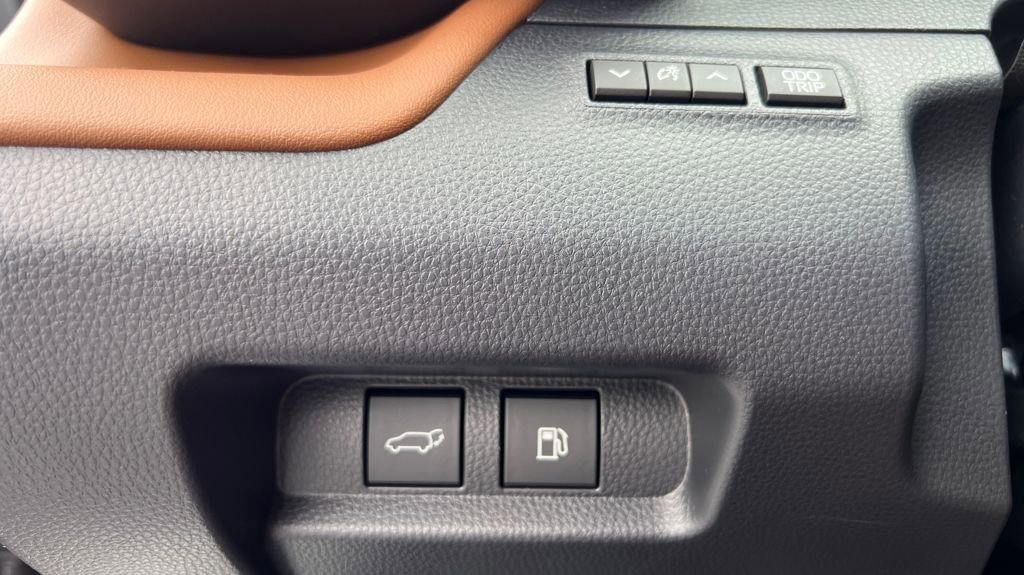 New 2026 Toyota Crown Signia image 30