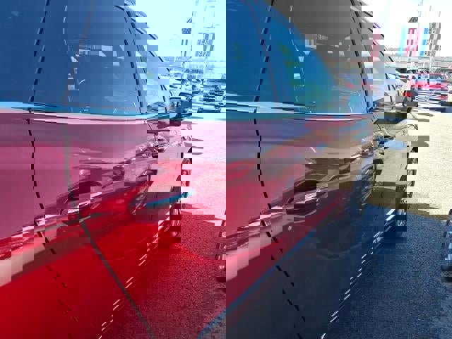 Used 2024 Buick Enclave Premium image 21