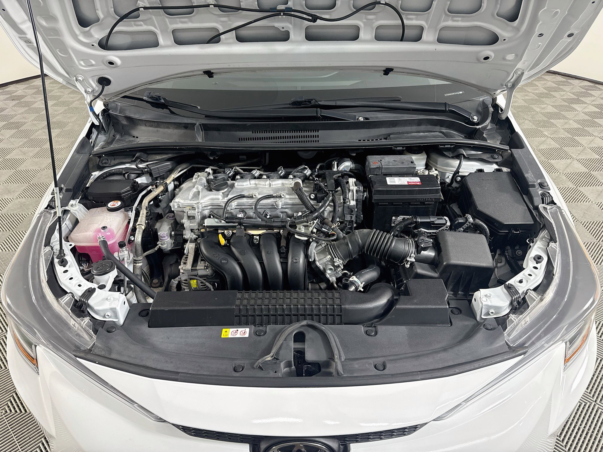 Used 2022 Toyota Corolla L FWD image 38
