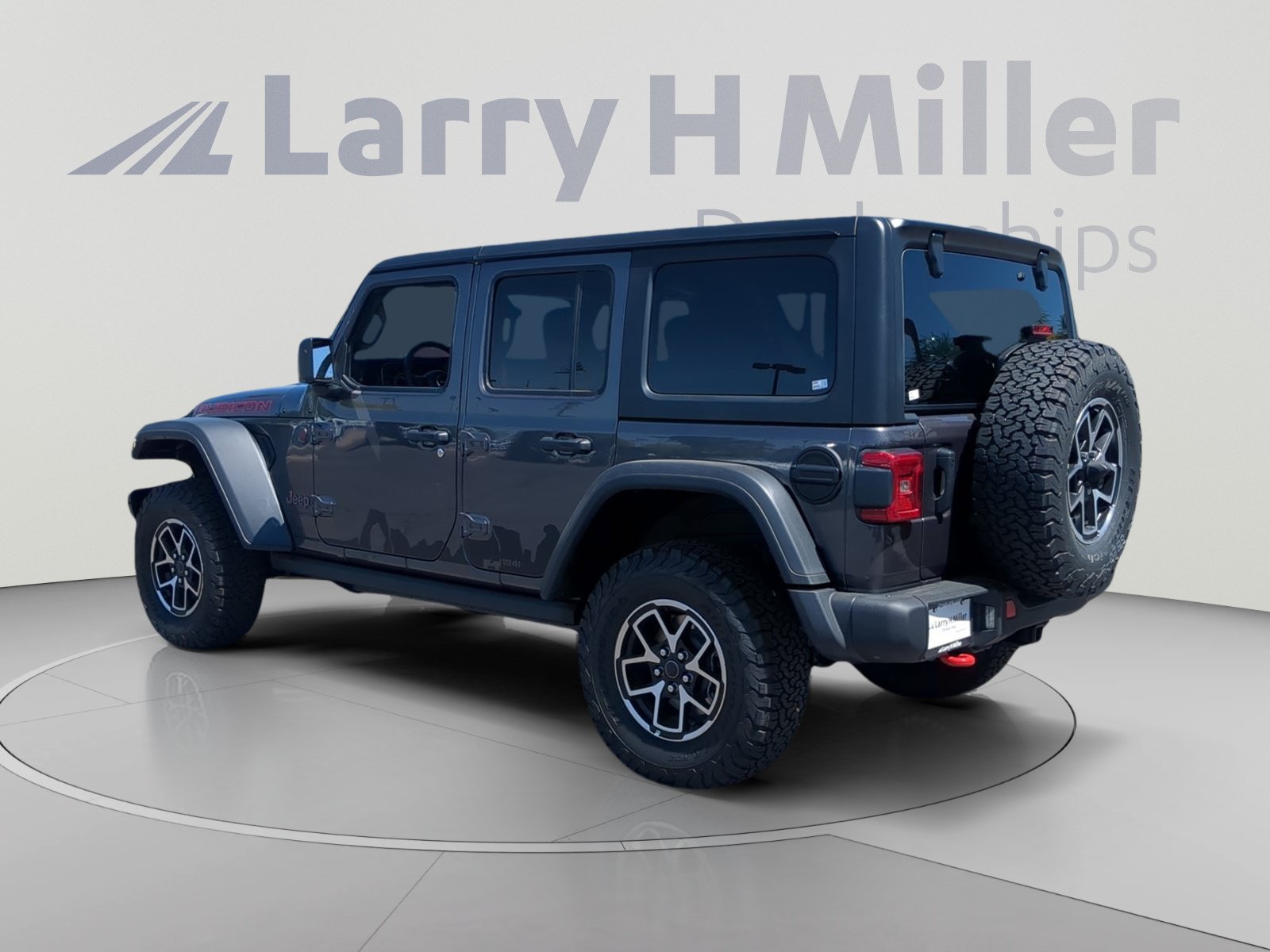 New 2025 Jeep Wrangler Unlimited Rubicon w/ Steel Bumper Group AWD/4WD image 3