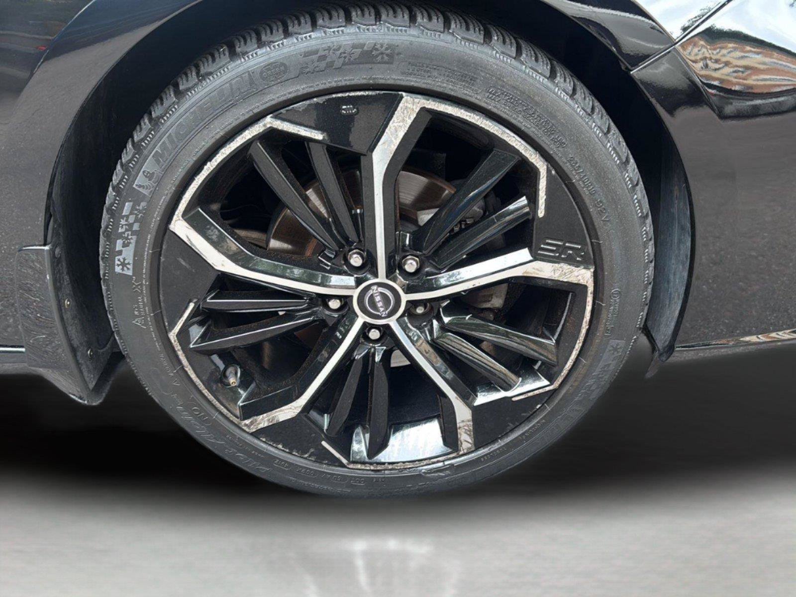 Used 2023 Nissan Altima 2.5 SR FWD image 32