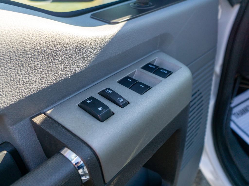 Used 2015 Ford F250 XLT w/ XLT Interior Package image 19