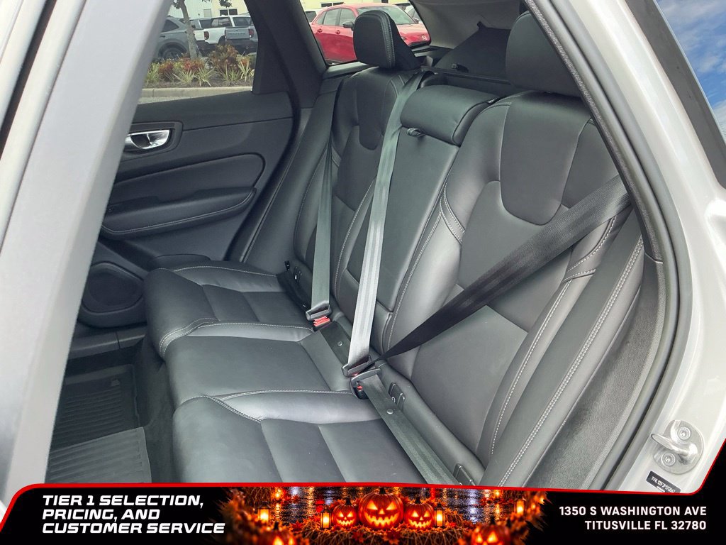 Used 2023 Volvo XC60 B5 Ultimate w/ Protection Package Premier FWD image 24