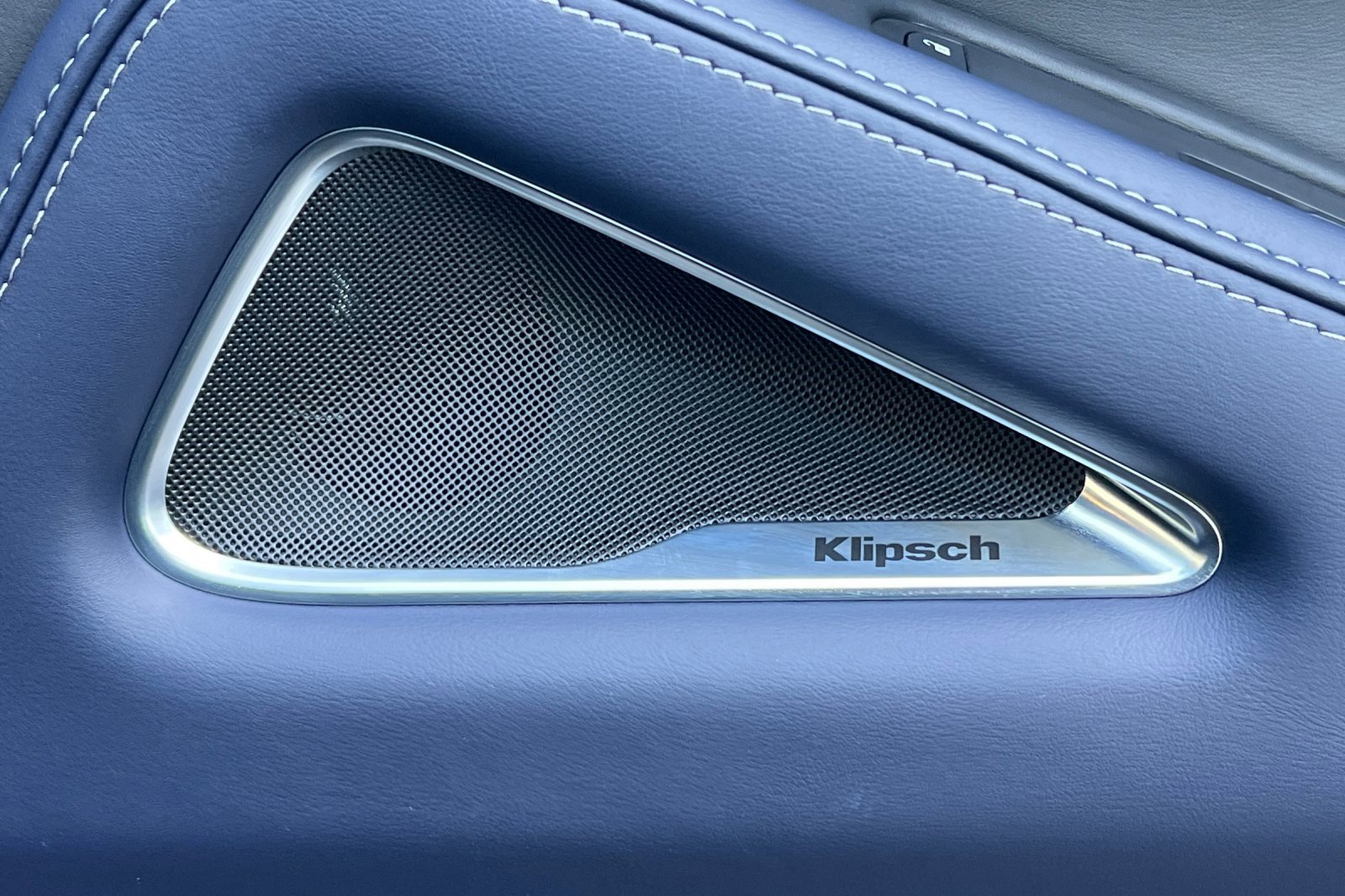 New 2026 INFINITI QX60 Sport w/ Dark Cargo Package image 21