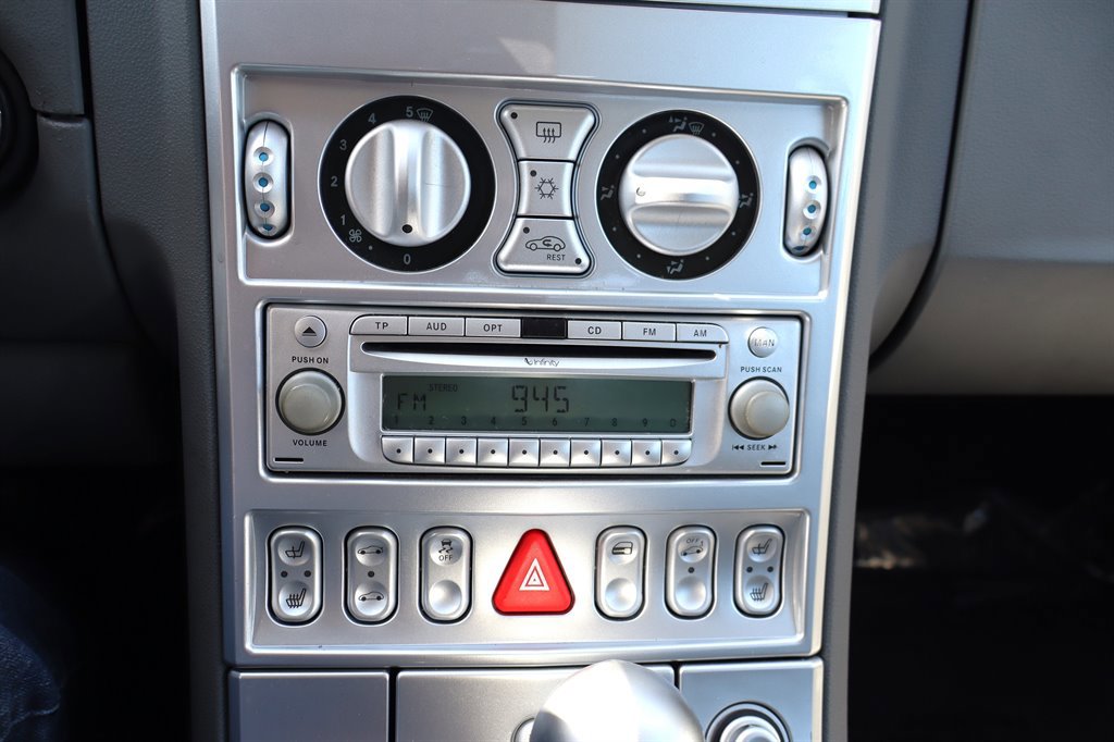 Used 2004 Chrysler Crossfire Coupe RWD image 24