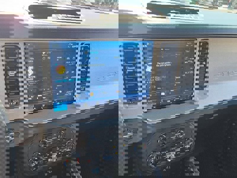 Used 2024 Ford Bronco Outer Banks image 20