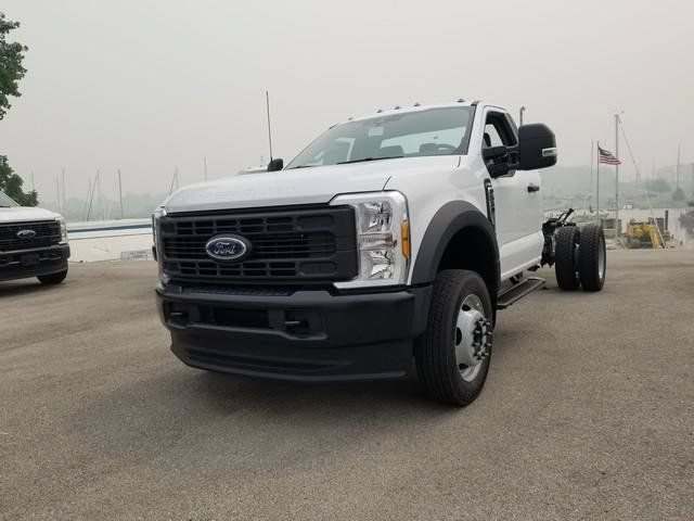 New 2026 Ford F550 4x4 Regular Cab Super Duty image 15