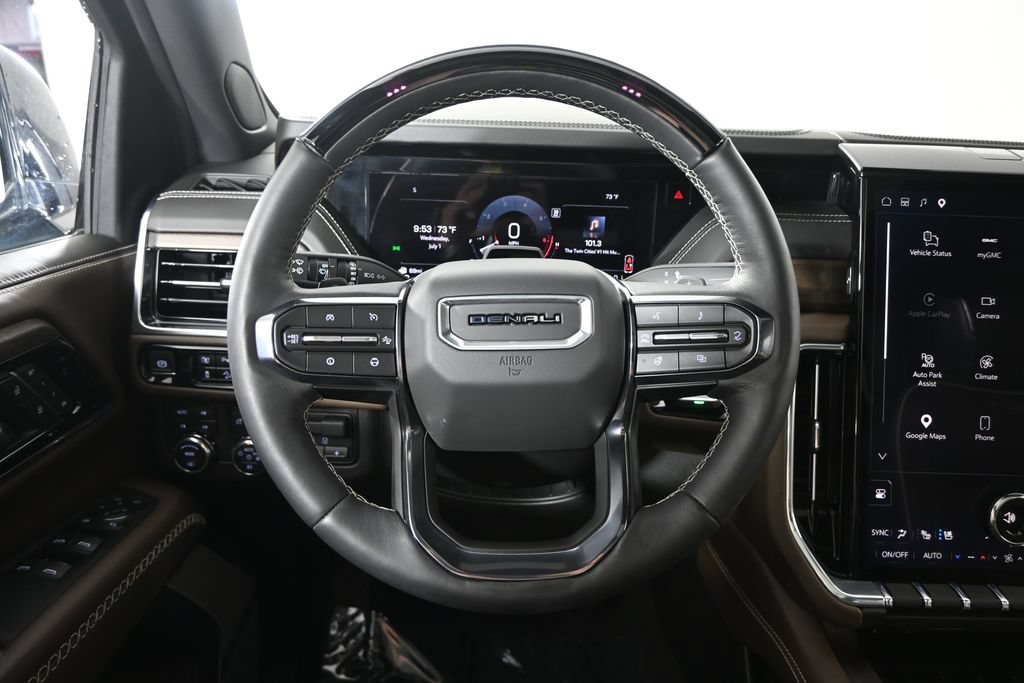 Used 2025 GMC Yukon Denali Ultimate AWD/4WD image 39