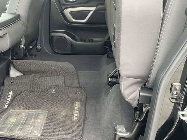 Used 2022 Nissan Titan SV AWD/4WD image 12