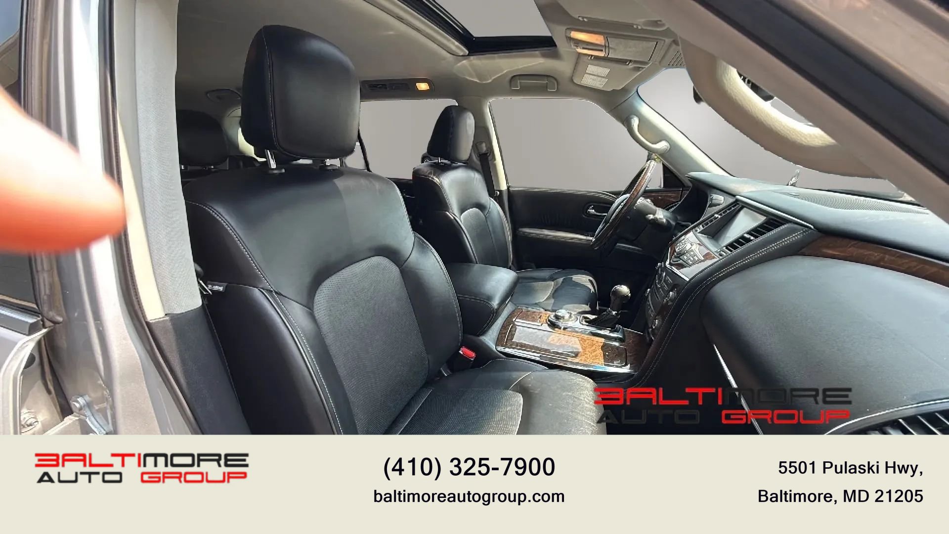 Used 2017 INFINITI QX80 4WD w/ Driver Assistance Package image 17