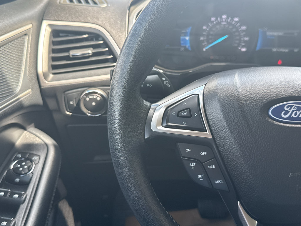 Used 2021 Ford Edge SEL w/ Convenience Package AWD/4WD image 16