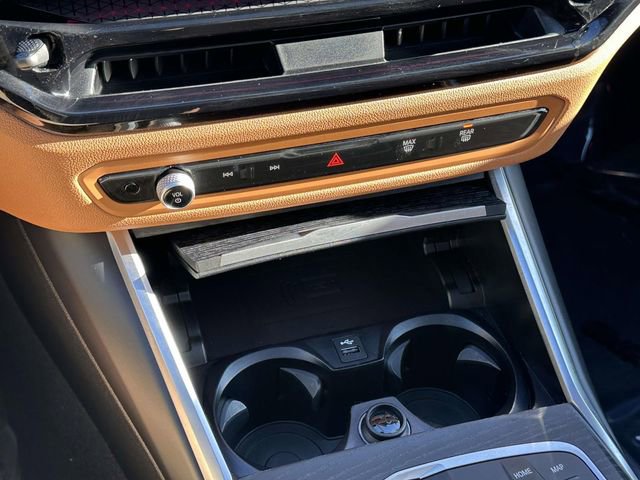 Used 2025 BMW 330i xDrive Sedan w/ Convenience Package image 35