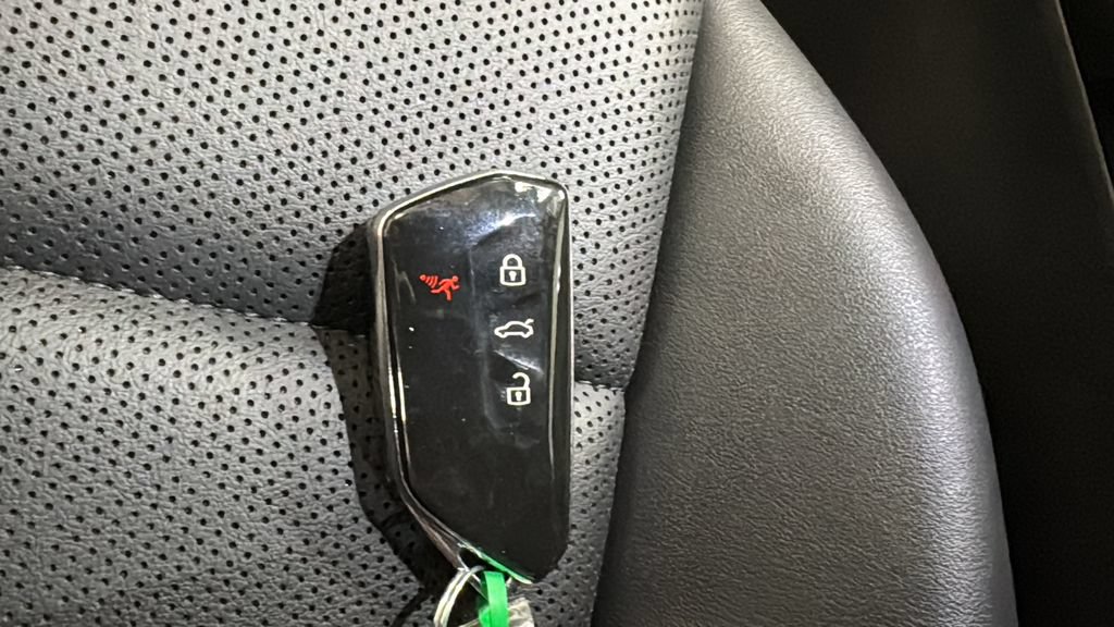 Used 2023 Volkswagen ID.4 Pro S AWD/4WD image 41