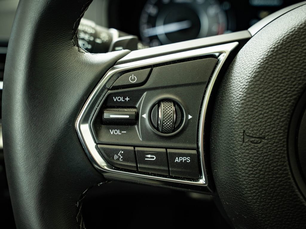 Certified 2025 Acura RDX w/ Technology Package image 28