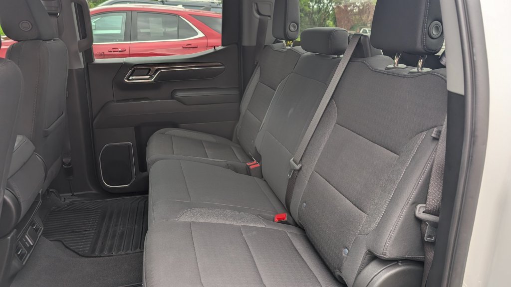 Used 2024 Chevrolet Silverado 1500 LT AWD/4WD image 15