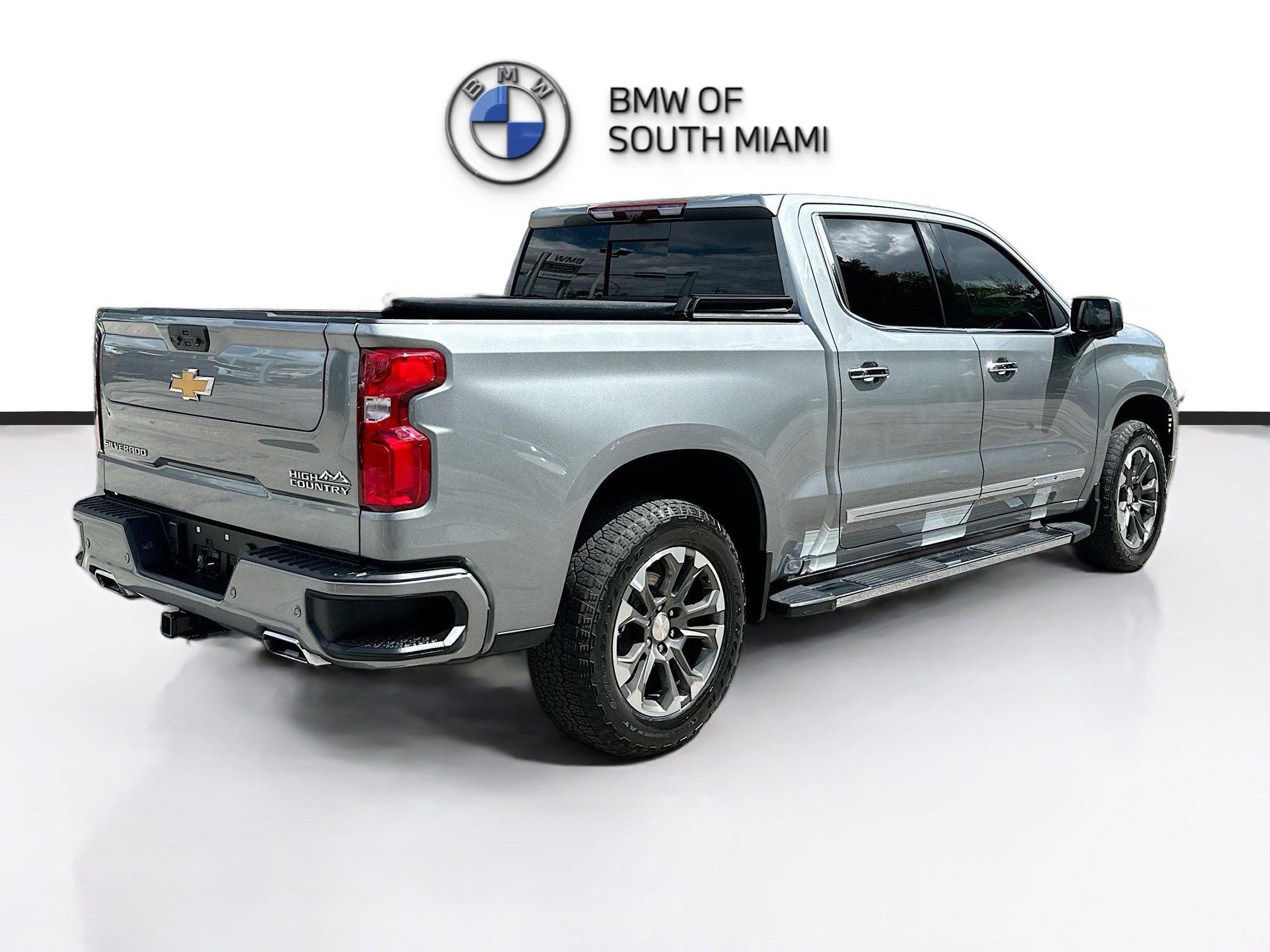 Used 2024 Chevrolet Silverado 1500 High Country w/ Technology Package image 7