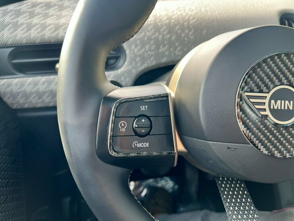Used 2025 MINI Cooper S FWD image 17
