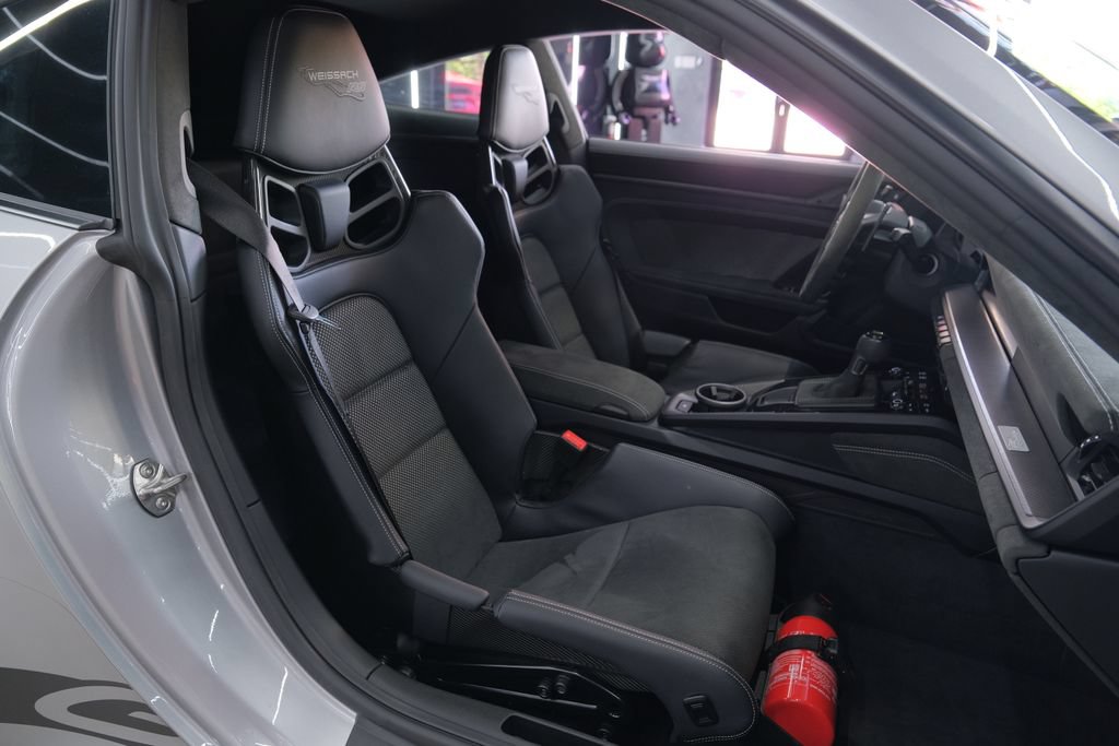 Used 2025 Porsche 911 GT3 RS RWD image 13
